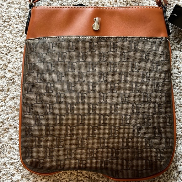 NWT LONDON FOG CROSSBODY - Picture 2 of 4